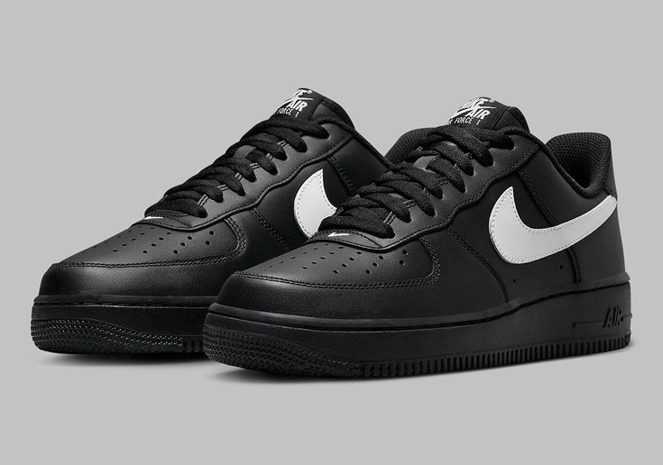 Air Force One Low 07