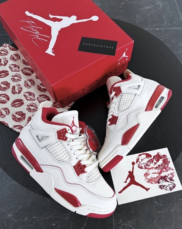 Jordan 4 Valentine´s Day